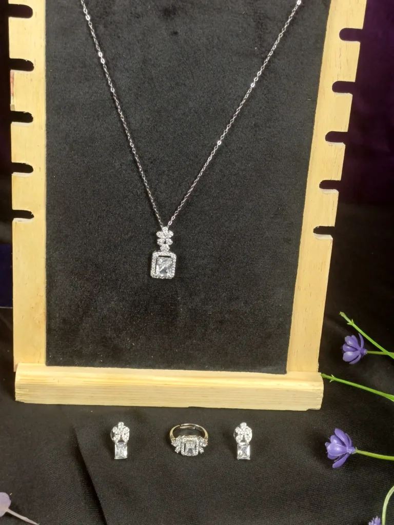 Premium Finish Diamond Halo Flower Locket Set