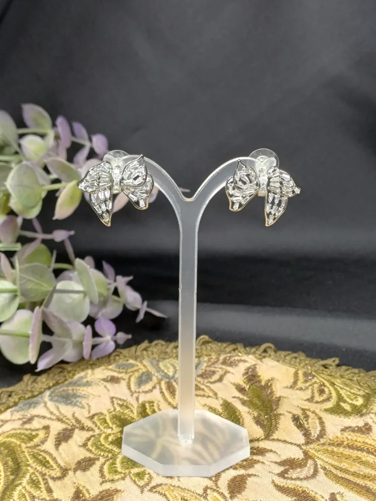 Luxe Finish Domino Pearl Studs