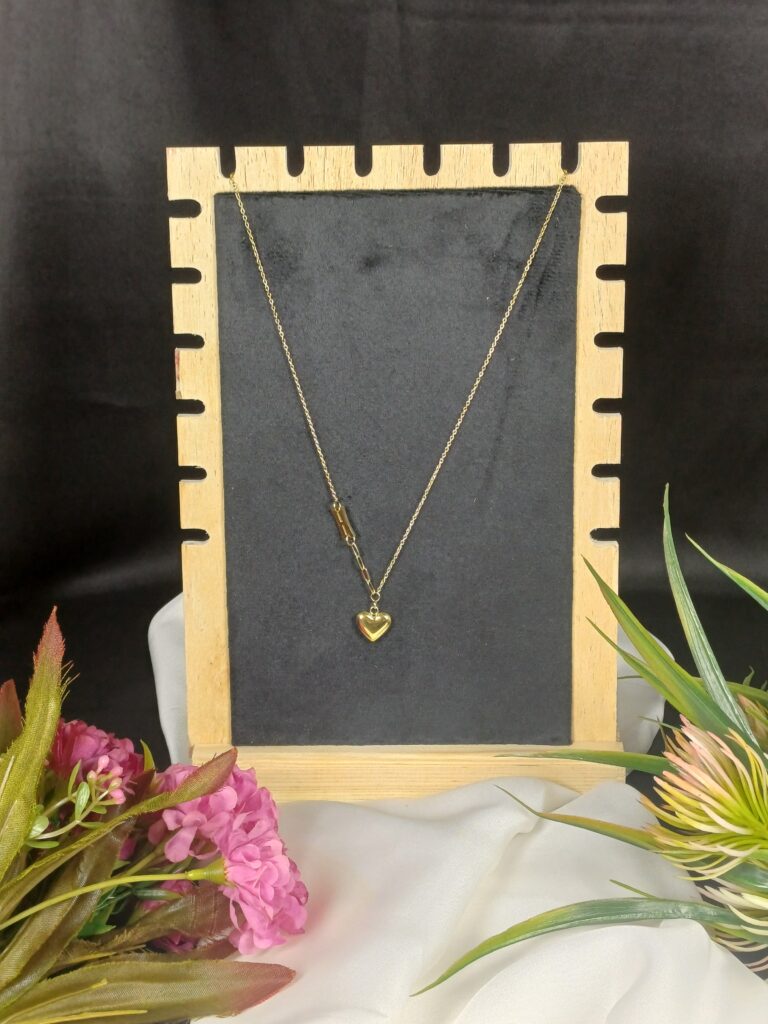 Gold Heart Locket Set