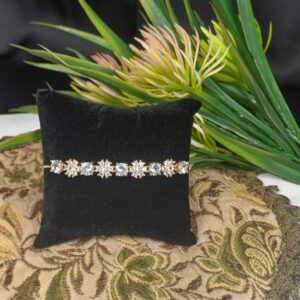 Alternating Crystal Bracelet