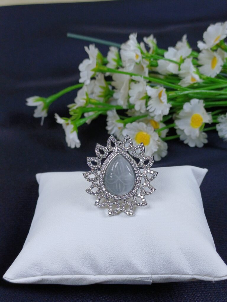 Carved Moonlight Teardrop Ring