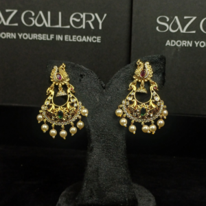 The Royal Chandbali & Pearl Earrings